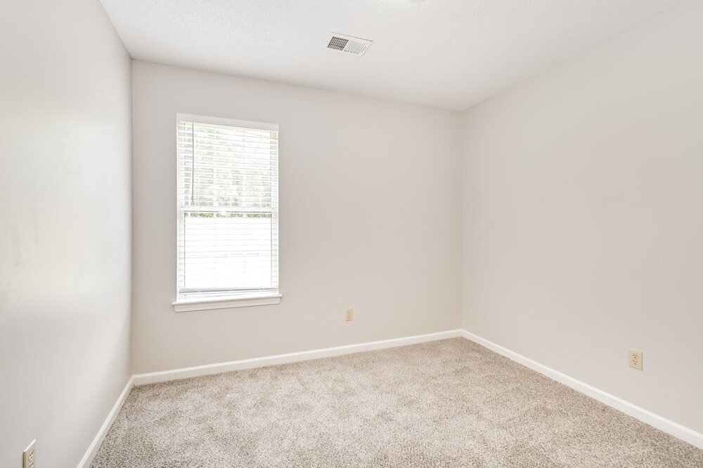 Building Photo - 3030 Caitlynn Cir S