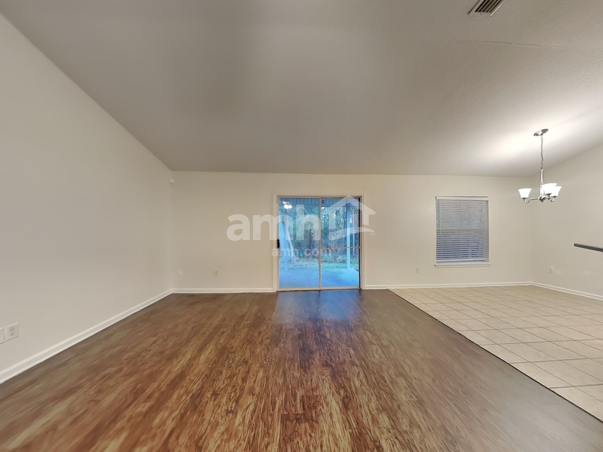 Building Photo - 11670 Deep Springs Dr N
