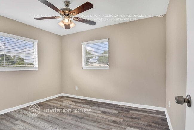 Building Photo - 2623 N Beaumont Ave