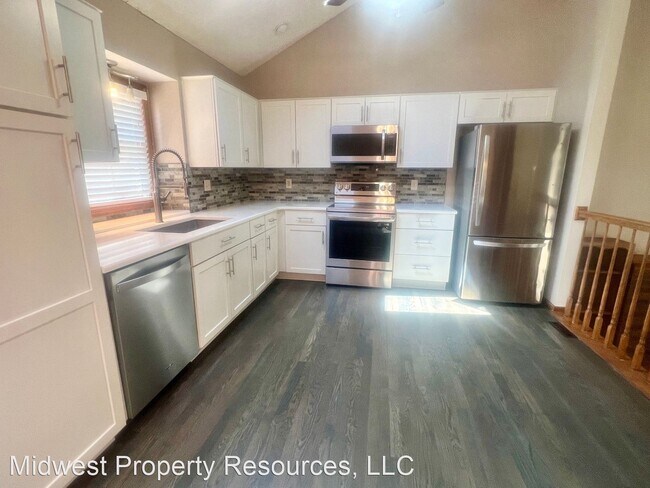 Primary Photo - 3 br, 2 bath House - 1100 NE Ball Dr