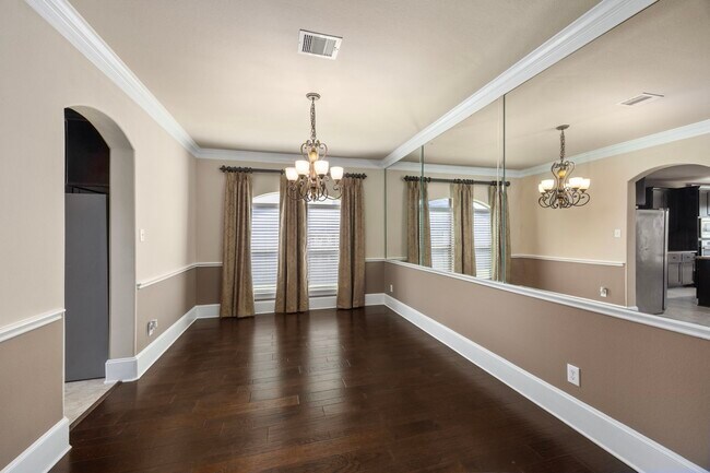 Building Photo - 14918 Diane Manor Ln