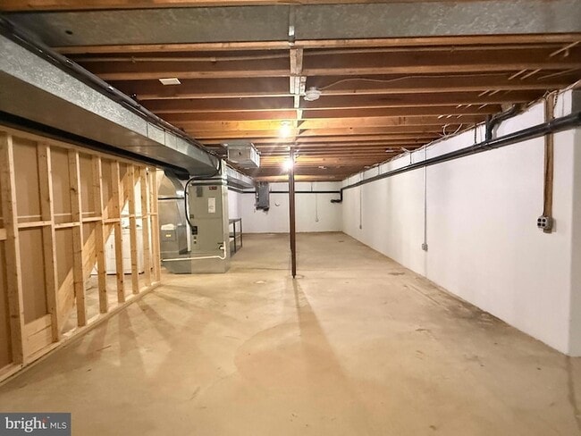 Building Photo - 5471 Harris Farm Ln