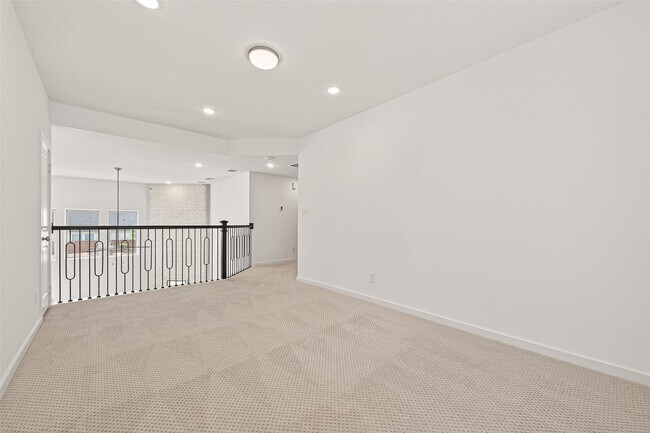 Building Photo - 7427 Compass Dr