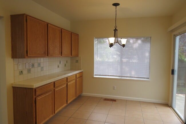 Building Photo - 3268 Joshua Park Dr