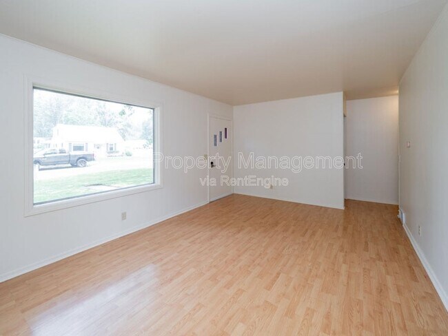 Building Photo - 1928 Eckener Dr