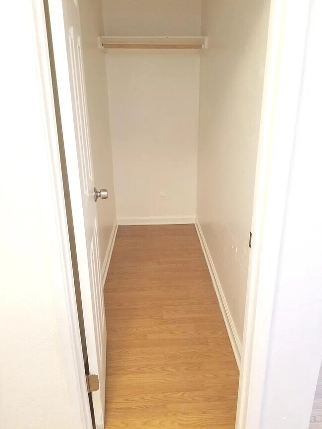 Building Photo - 1072 18th Street