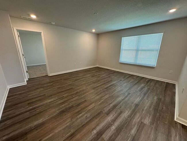 Building Photo - Pensacola - Deer Run - 4 bed, 2 bath w/ co...
