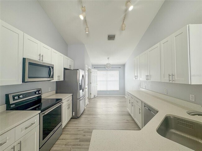 Building Photo - 32106 Cypress Valley Dr
