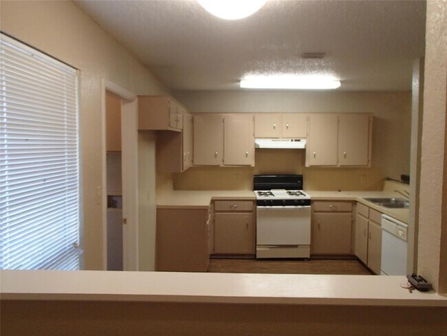Building Photo - 3702 Rocky Hollow Trail
