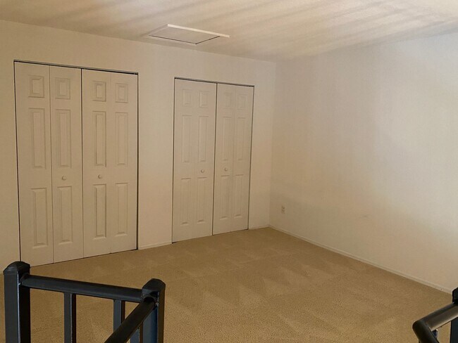 Building Photo - 11 Arbor Club Dr