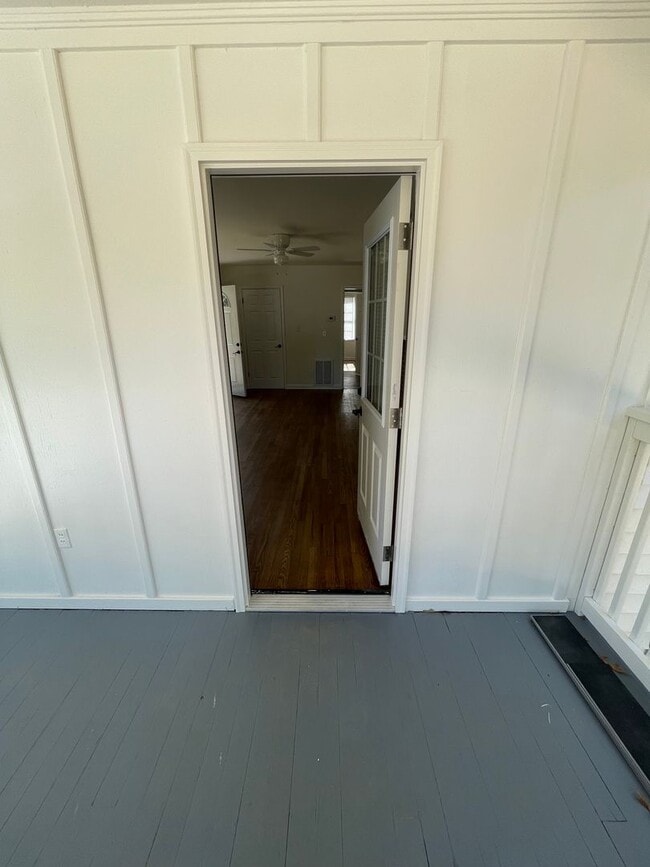 Building Photo - Updated 3/1 House in South Rome- $1,295