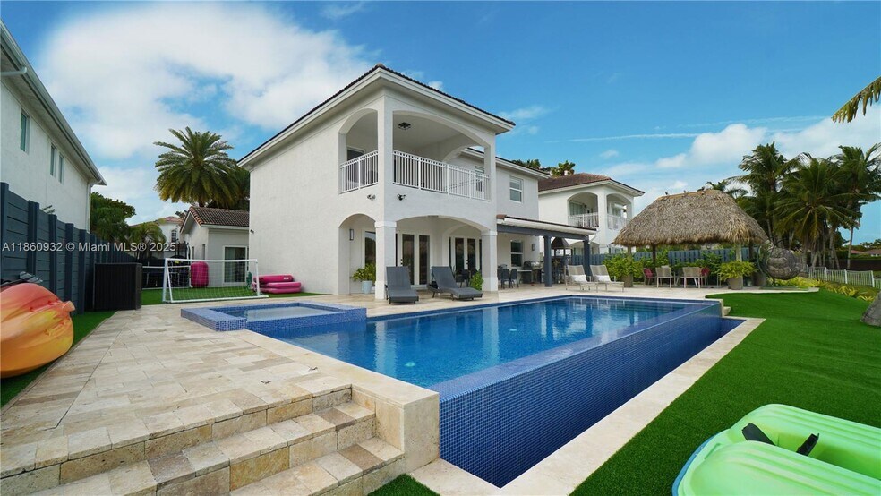 Building Photo - 7031 NW 113th Ct