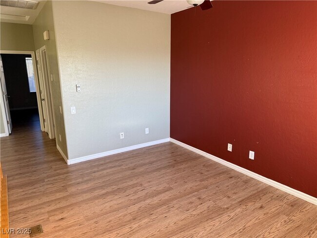 Building Photo - 2533 Libberton St