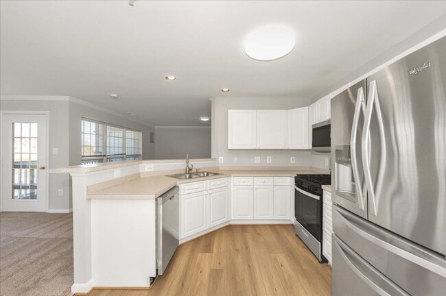 Building Photo - Wonderful Condo For Lease