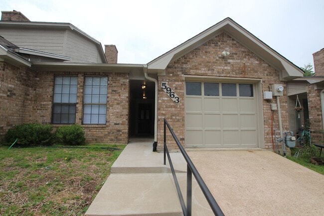 Primary Photo - Coming Soon! 2 Bedroom 2 BathTownhome!