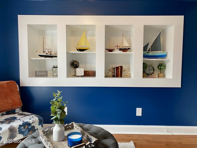 Building Photo - 4 Corinne Ct