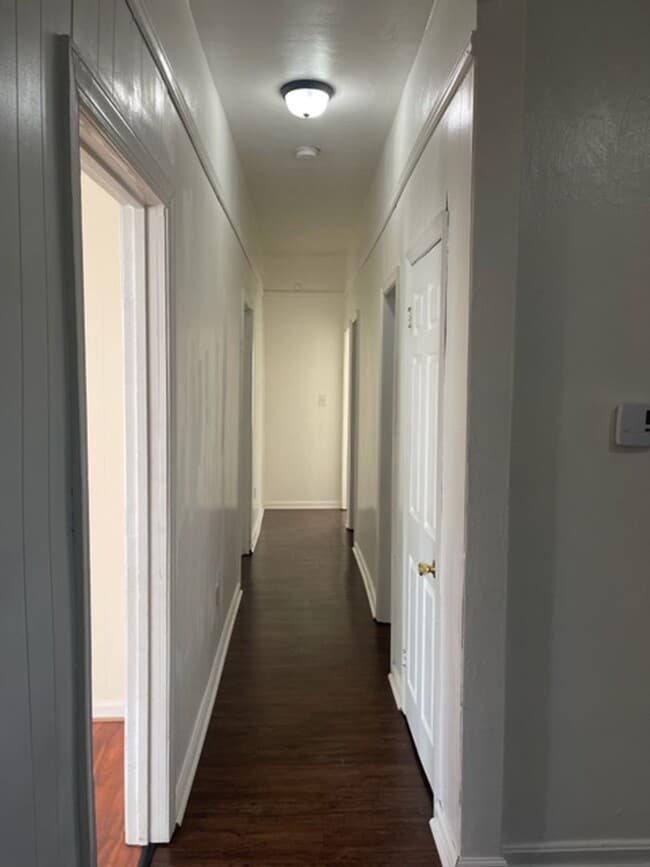 Building Photo - WILLOUGHBY BEACH / NAVAL BASE AREA FOR RENT!!