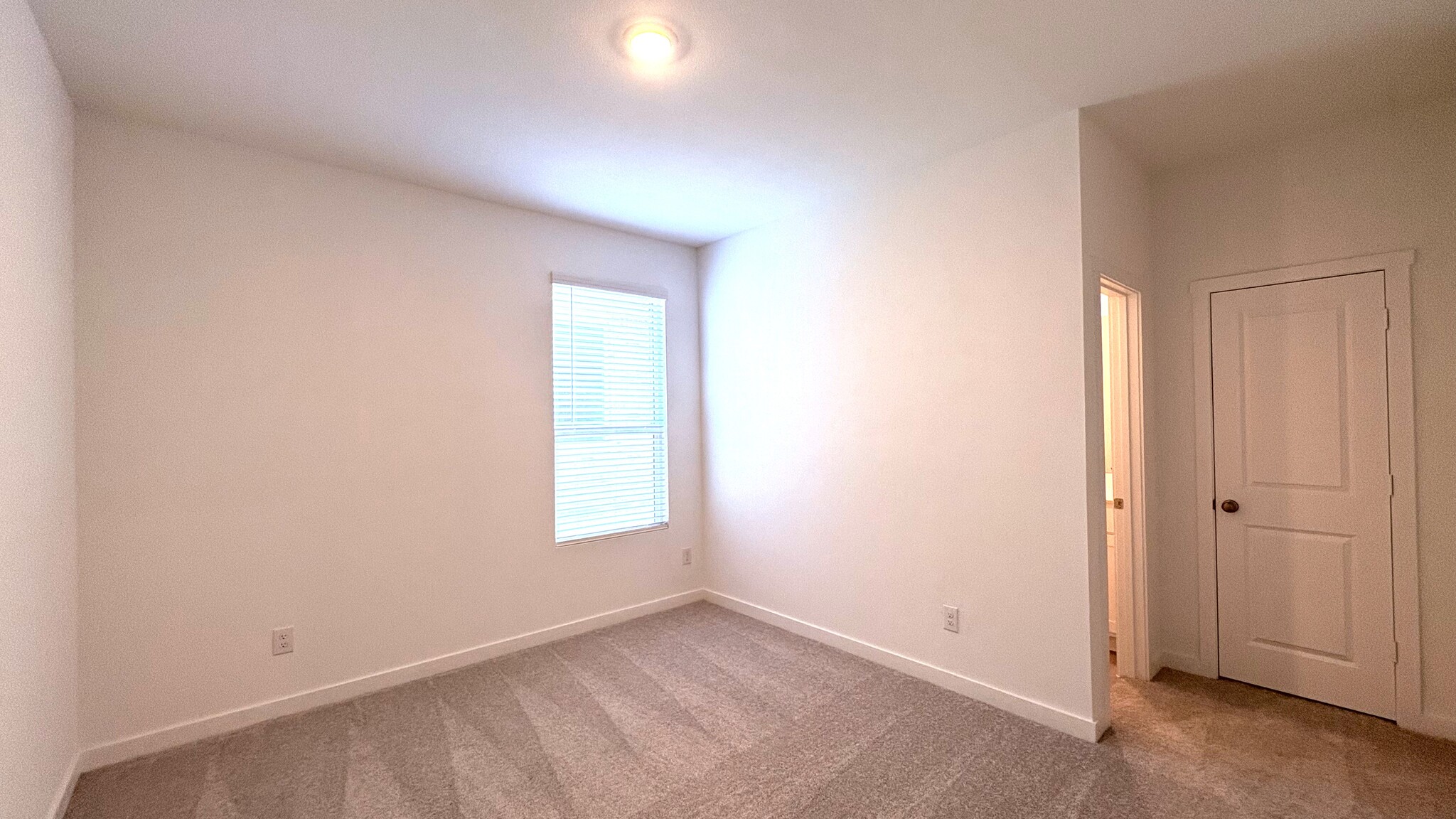 Building Photo - 341 Sedalia Trl