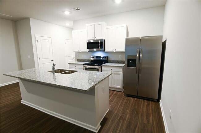 Building Photo - 115 Green Loop NW