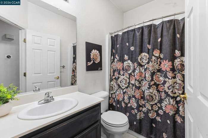 Building Photo - 2271 Montecito Ct