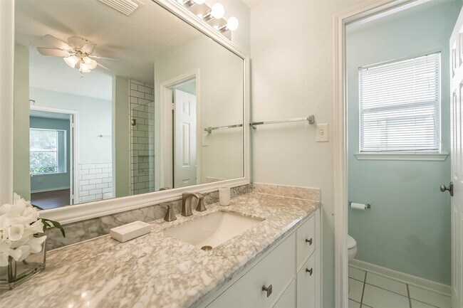 Building Photo - 14403 Little Willow Walk