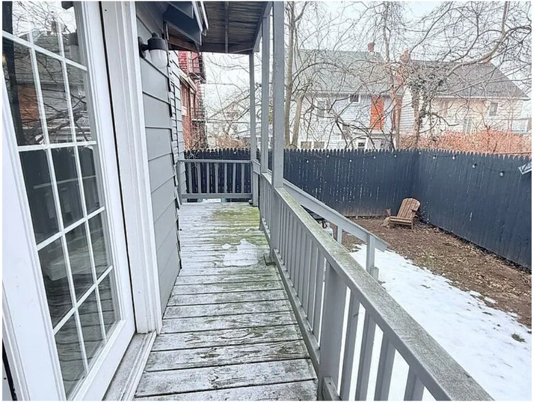 Building Photo - 1610 Clarewood Ave