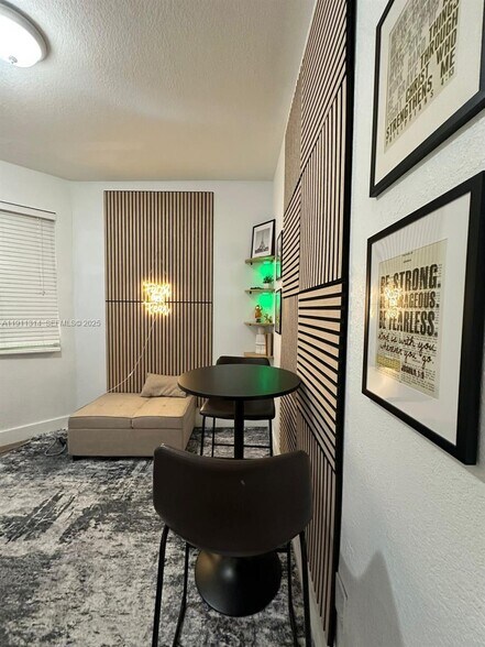 Building Photo - 10901 NW 83rd St