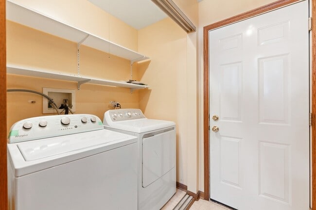 Building Photo - 511 Pheasant Trail