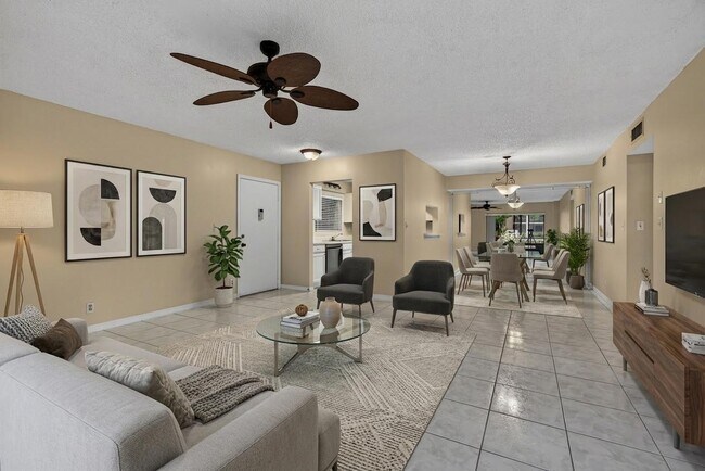 Building Photo - 147 Deer Creek Blvd