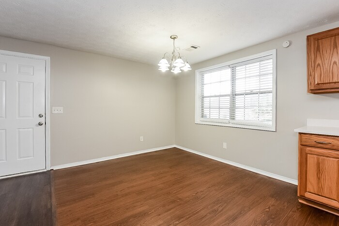Building Photo - 3033 Millstone Ct SW