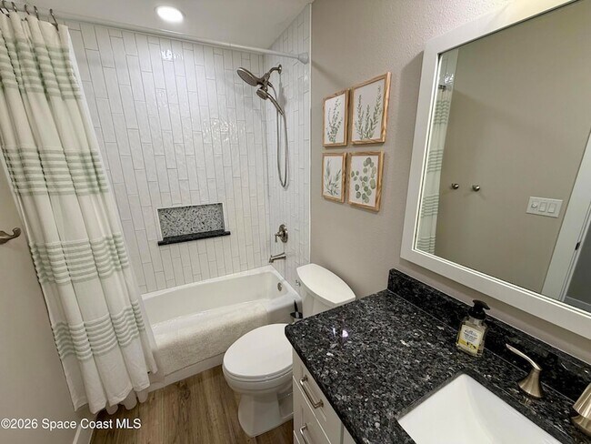 Building Photo - 140 Norwood Ave