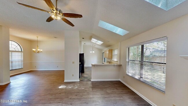 Building Photo - 3052 Marrano Dr