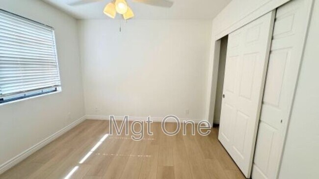 Building Photo - 1294 Baylor Pl