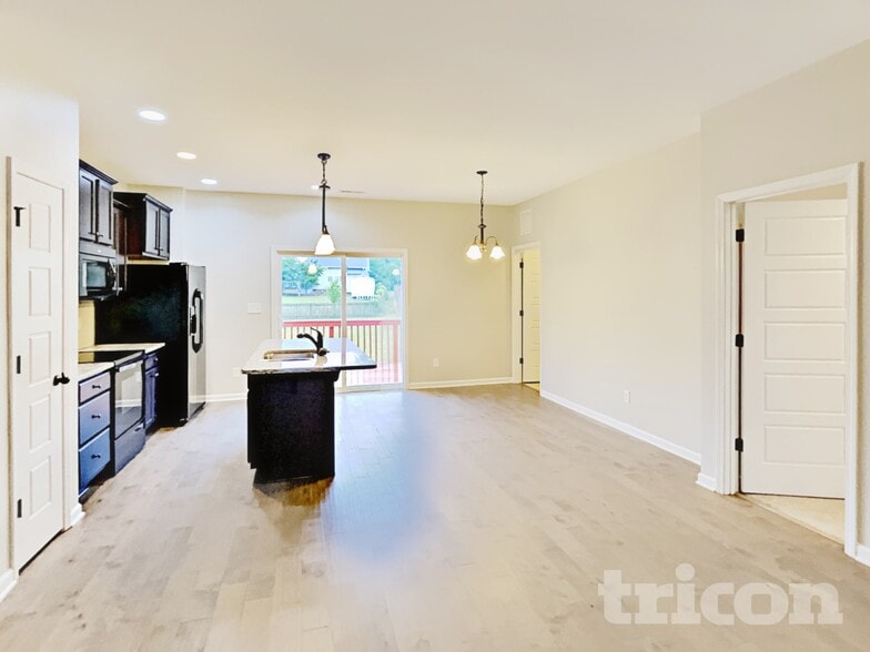 Building Photo - 77 Dropseed Ln