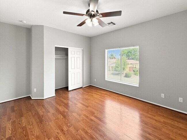 Building Photo - Spacious Chandler Home with RV Gate & 3-Car Garage!