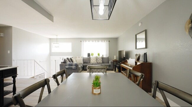 Building Photo - 7349 Colonial Dr