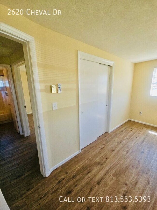 Building Photo - 2620 Cheval Dr