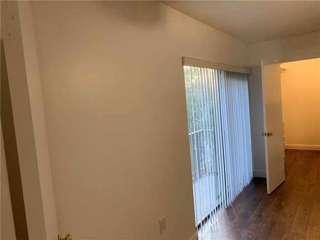 Building Photo - 2942 SW 22nd Cir