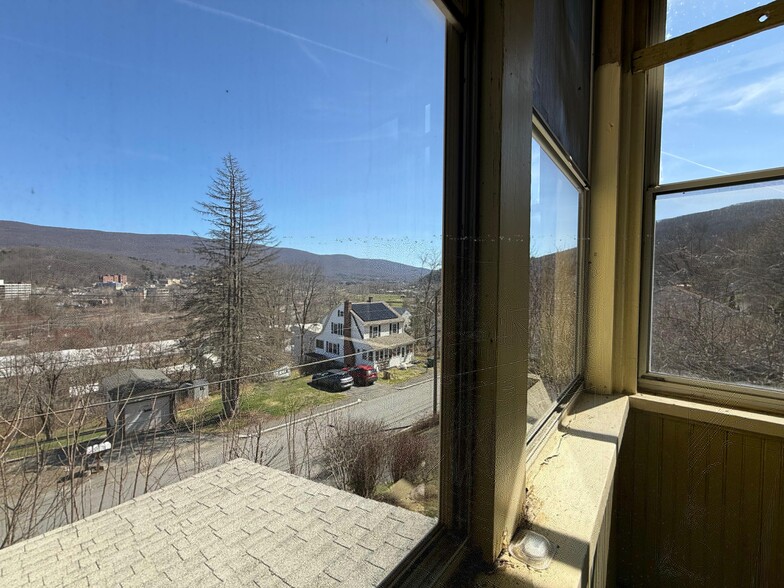 Building Photo - 152 Furnace St