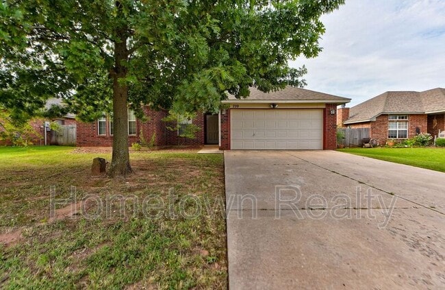 Building Photo - 720 E Elder Ln