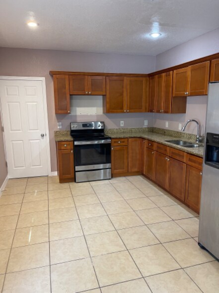 Building Photo - 3234 Welborn Way