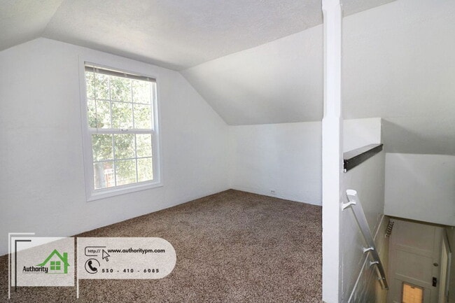 Building Photo - 1840 Heller Ln