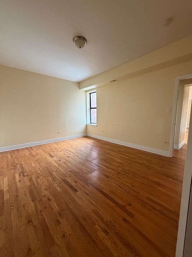 Building Photo - 7908 S Langley Ave