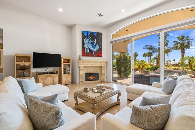 Building Photo - 48474 Vista Palomino