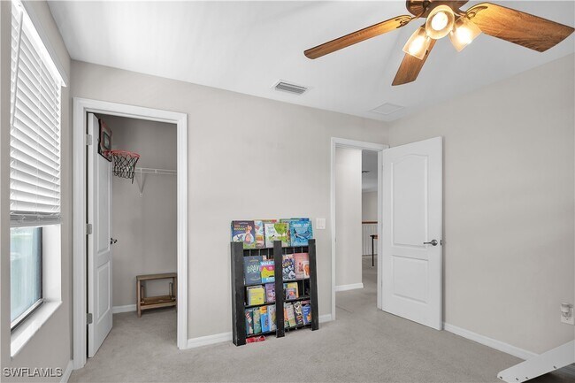 Building Photo - 11884 Boxelder Way