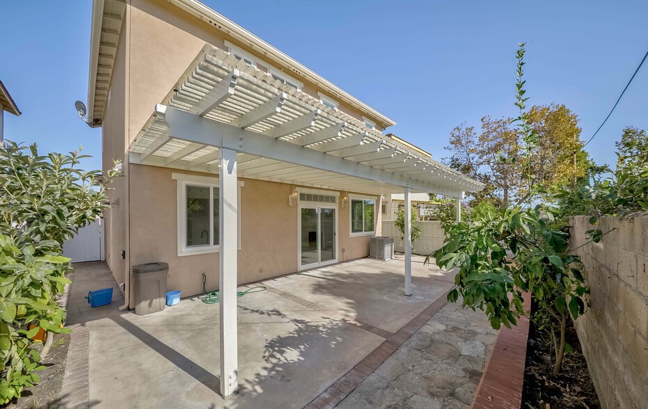 Building Photo - 1972 W Blue Violet Ct