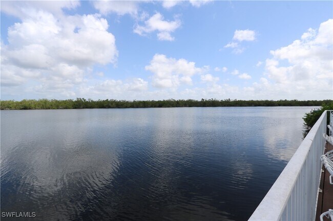 Building Photo - 1155 Mainsail Dr