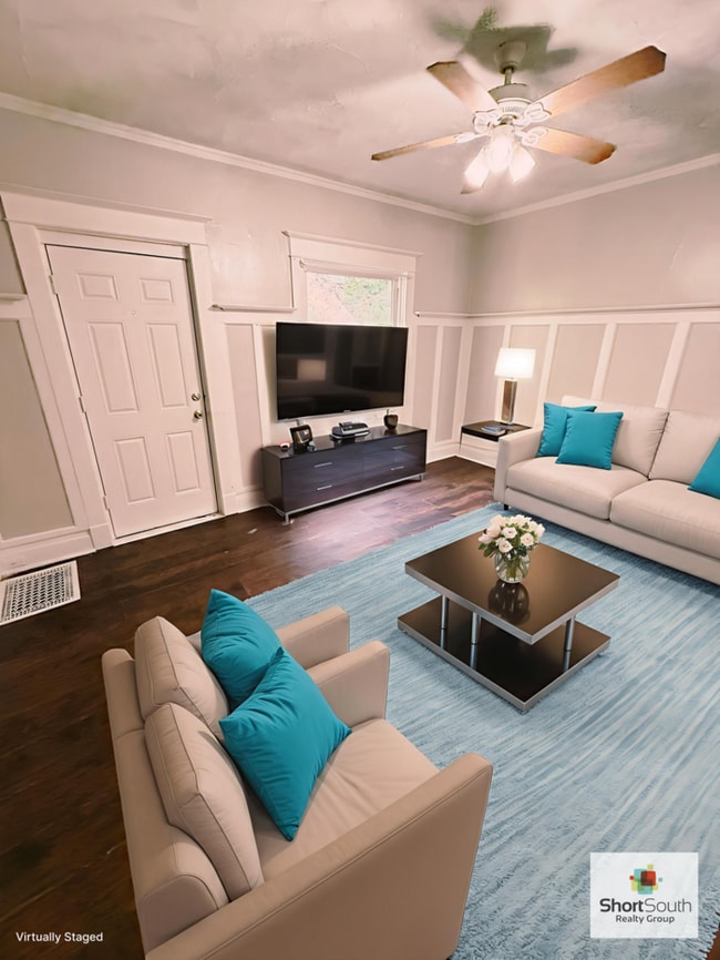 Primary Photo - Updated 2 Bed 1 Bath upper apartment