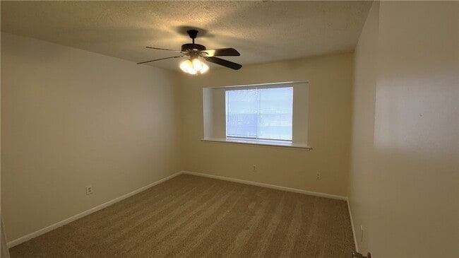 Building Photo - 3317 Longleaf Cir
