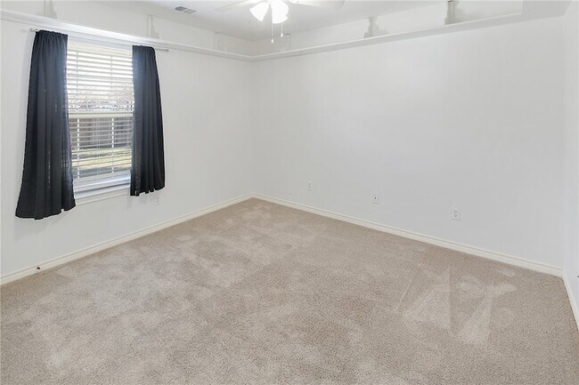 Building Photo - 3800 Stony Creek Ln